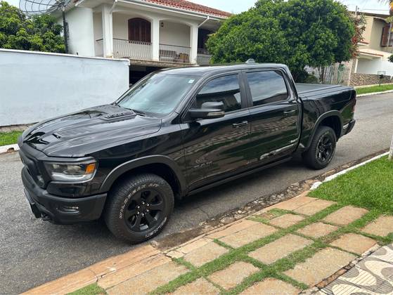 RAM 1500 5.7 V8 GASOLINA REBEL CD 4X4 AUTOMÁTICO